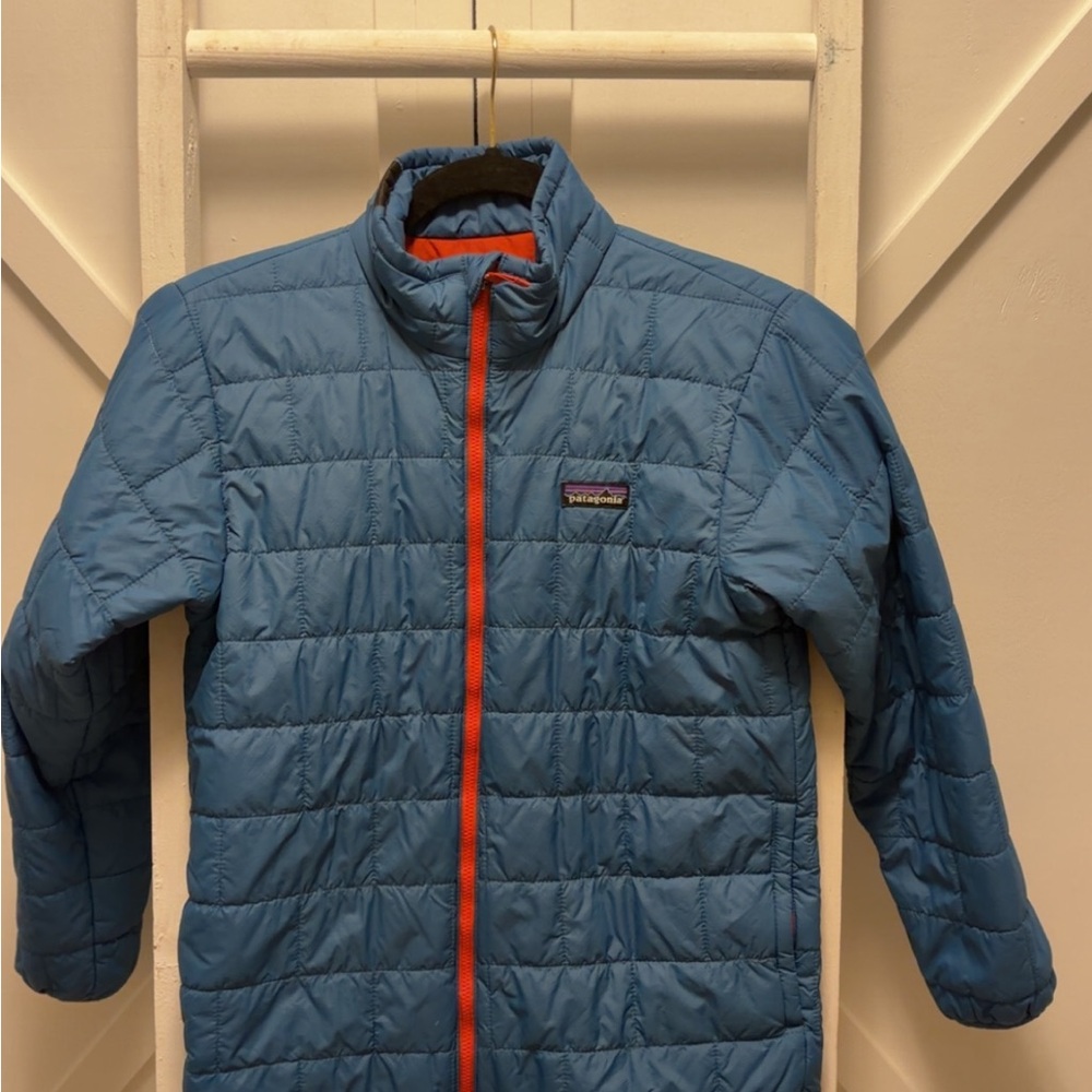 Patagonia Kids Puffer Jacket in Blue with Red Zipper